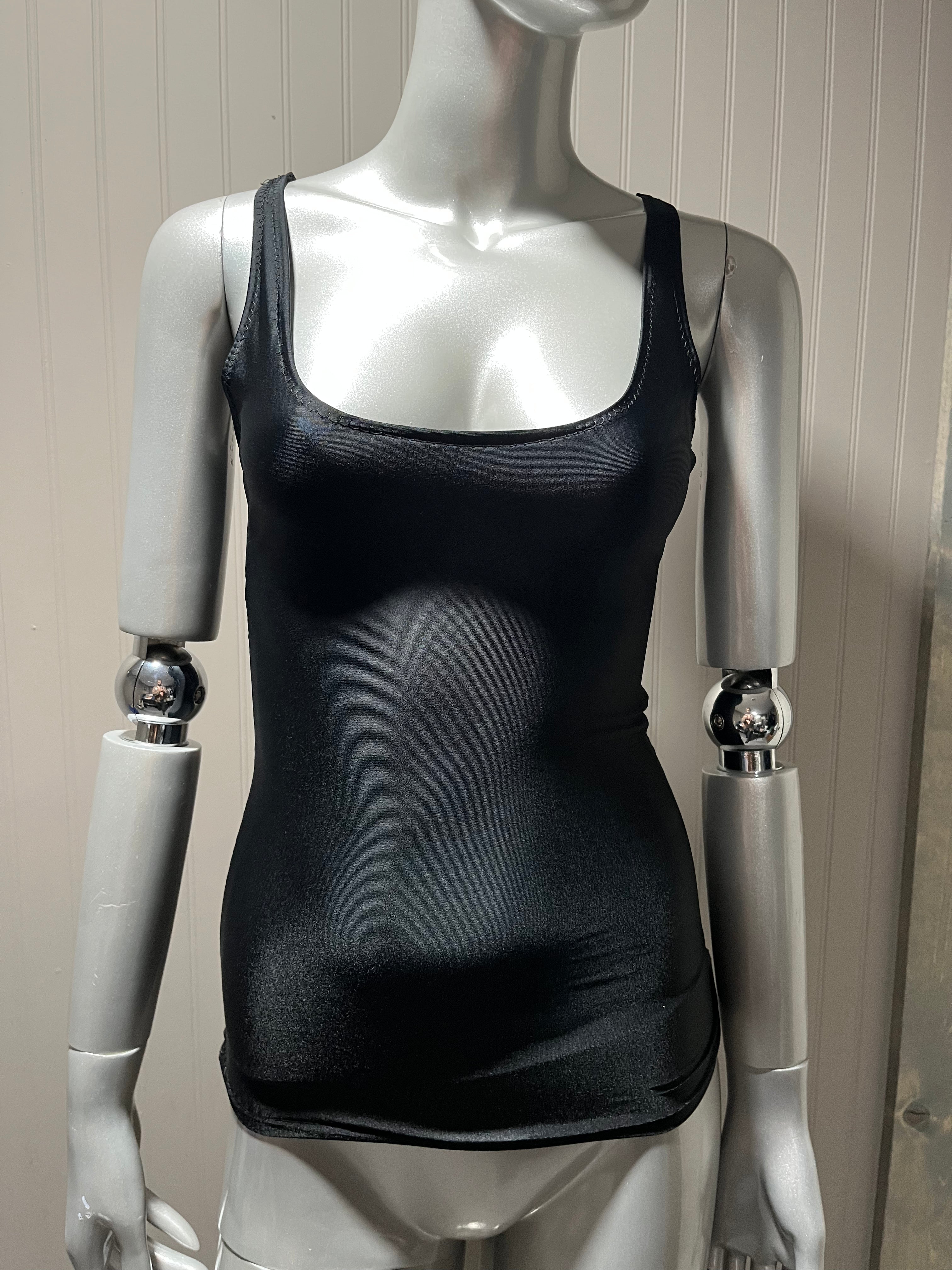 Yeaut Black Tank