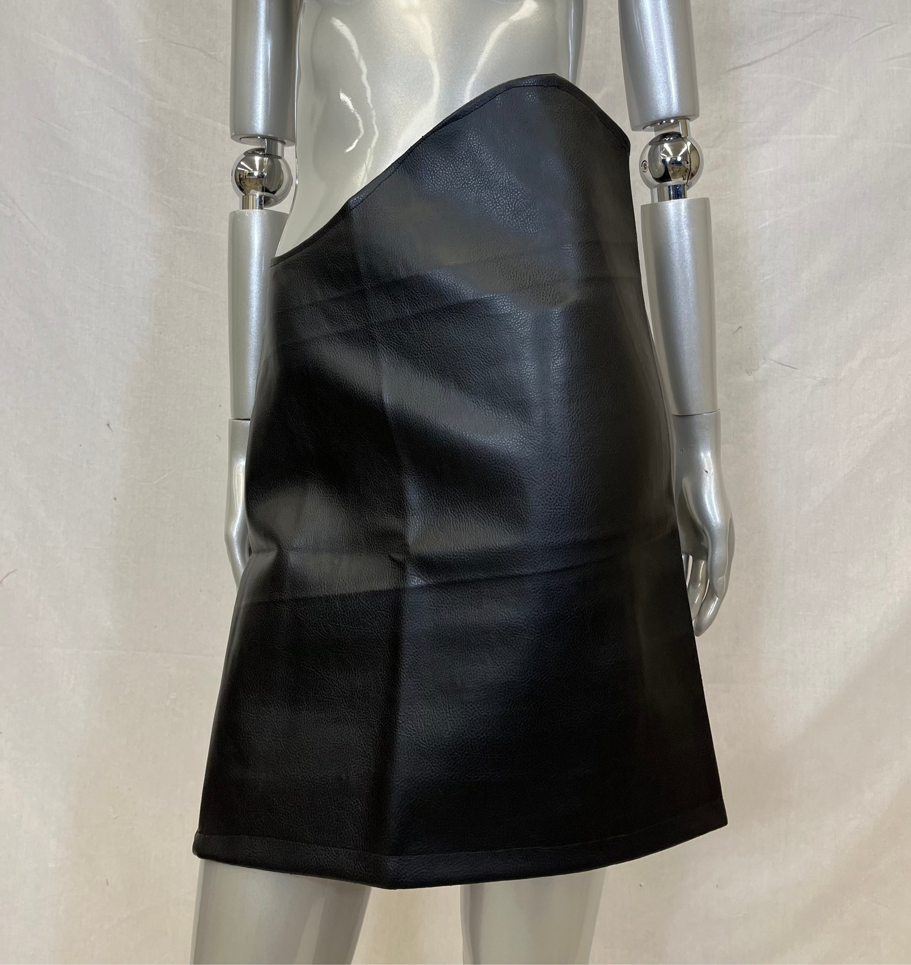 Yeaut Black Asymmetrical Skirt
